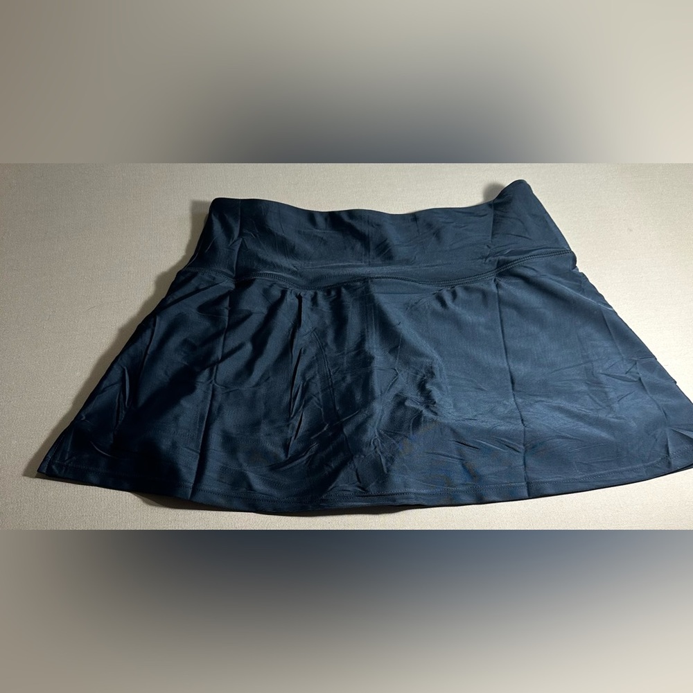 Elegant Black Women's Swim Skirt Size Large